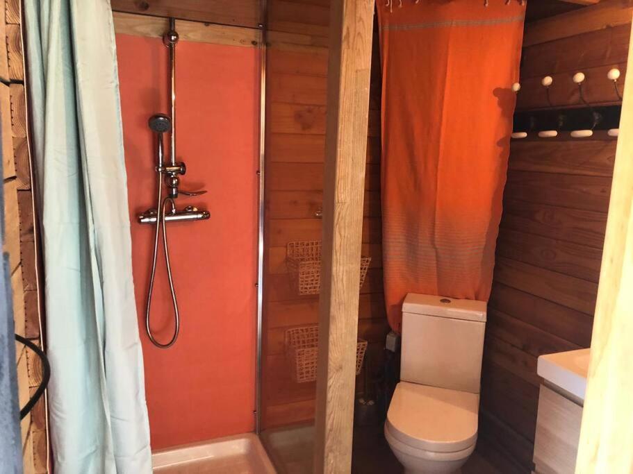 Chalet Bois Cosy Avec Piscine Aix Nature آيكس أومبروفينس المظهر الخارجي الصورة